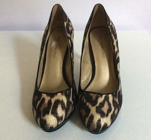 bandolino leopard print shoes