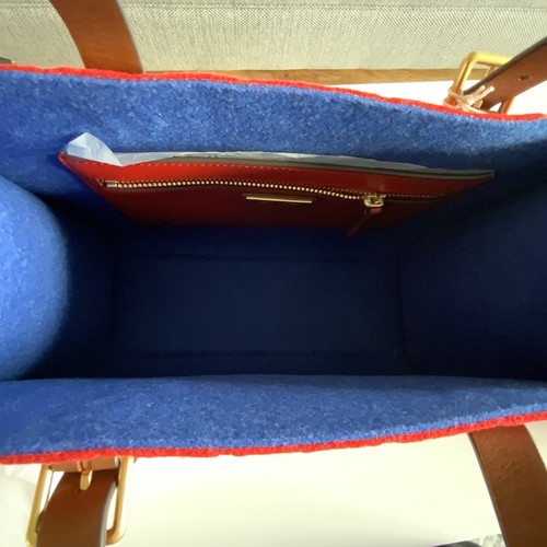 NWT TORY BURCH T MONOGRAM LUNAR NEW YEAR RABBIT BUCKLE TOTE - Picture 12 of 14