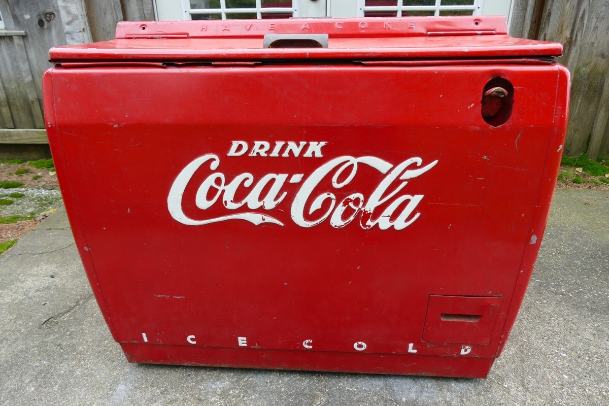 antique coca cola cooler machine model WD-12 1950 motor removed
