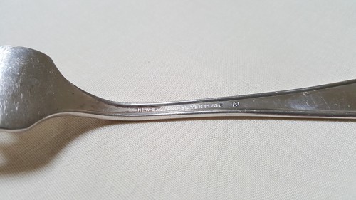 Vintage New England Silverplate (IS) A1 Dinner Fork Rosemary Ptn 1919 Used Good - Picture 3 of 5