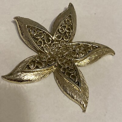 Brooch Starfish Silvertone Gerry s Signed.  2 in X 2 1/4 in.