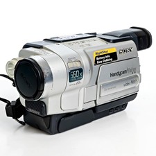 Sony Handycam CCD-TRV118 Hi8 Tape Video Camcorder - AS-IS - FOR PARTS ONLY