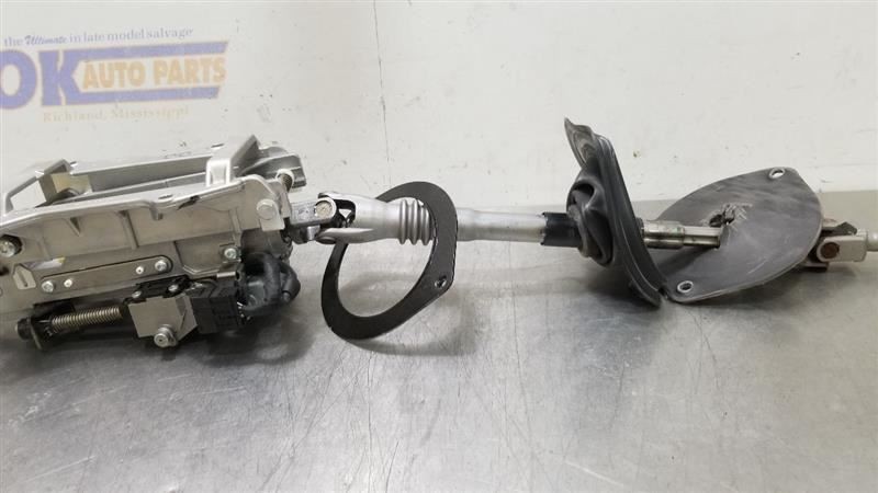 Maserati Ghibli 2017-2017 Steering columns Set P/N 06700317590