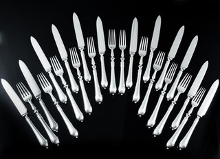 VERY FINE ANTIQUE WALKER & HALL 24pc SILVER PLATE LUNCHEON FISH FLATWARE SERVICE