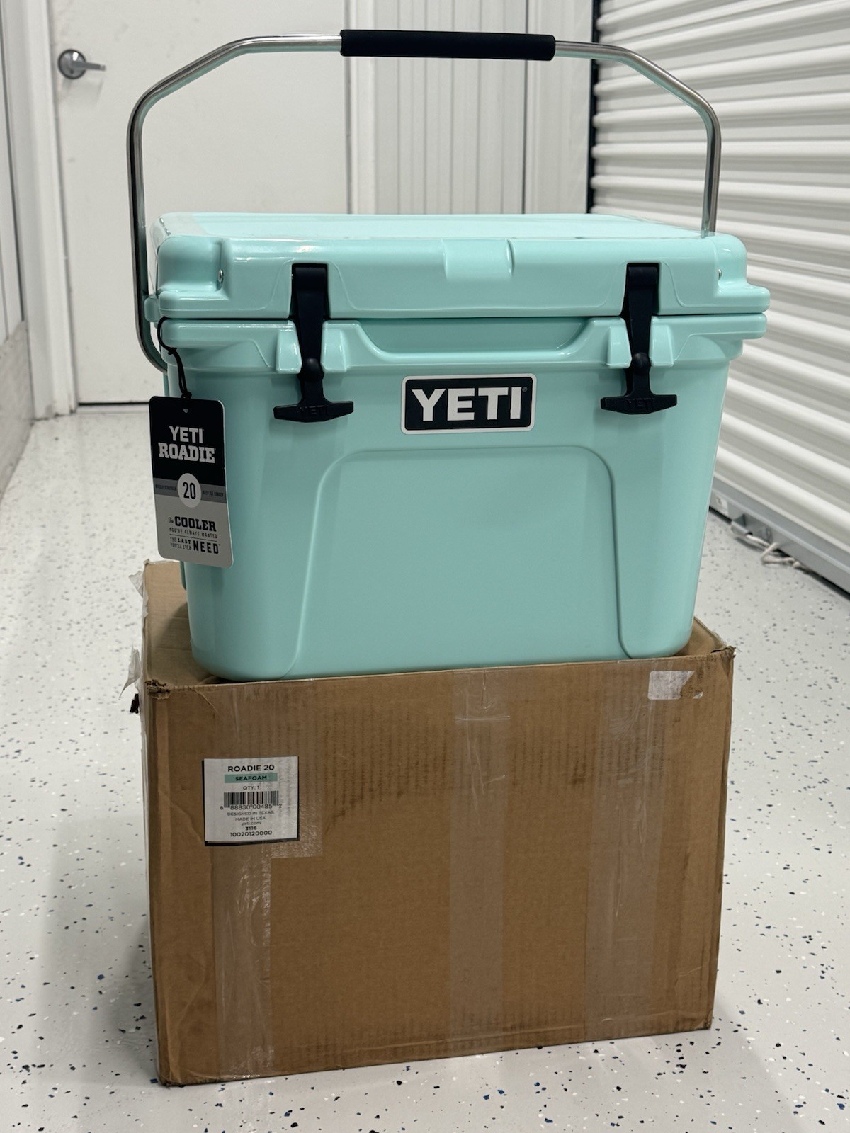YETI Roadie 20 Cooler Seafoam Hard Cooler New with Tags & Original Box
