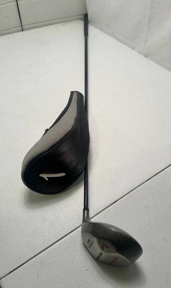 Integra 260 cc Forged Titanium #1 Driver. 10 Degree Carbon Fiber.  90Ti-6AL-4V. - Image 3 of 4
