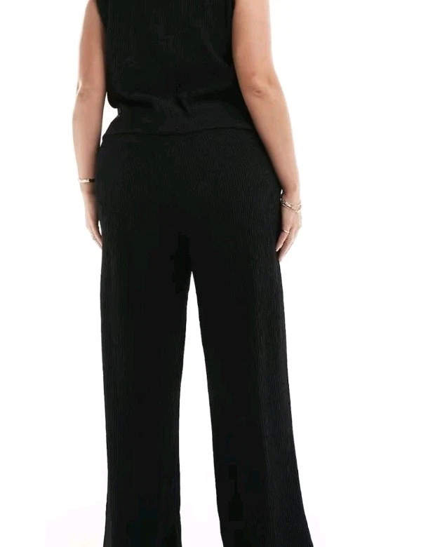 Vero Moda Curve Zamira wide leg pants Size-US/20 Black - Image 3 of 3