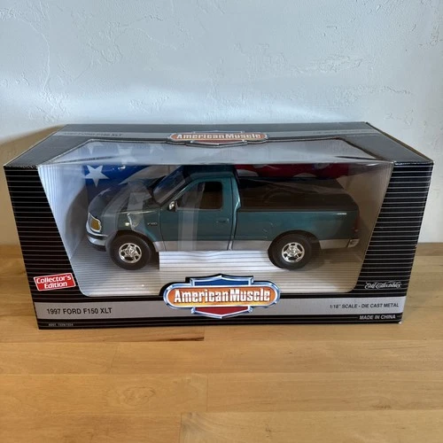 ERTL American Muscle 1997 Ford F150 XLT 1/18 Scale Die-Cast Green NEW