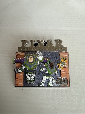 Disney Pin Pixar Animation Studios 40 Jahre Set Lightyear Buzz LE 700 LIMITED ED