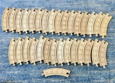 Lot Of 31 Thomas Wooden Railway 6.5 inch Curved Track