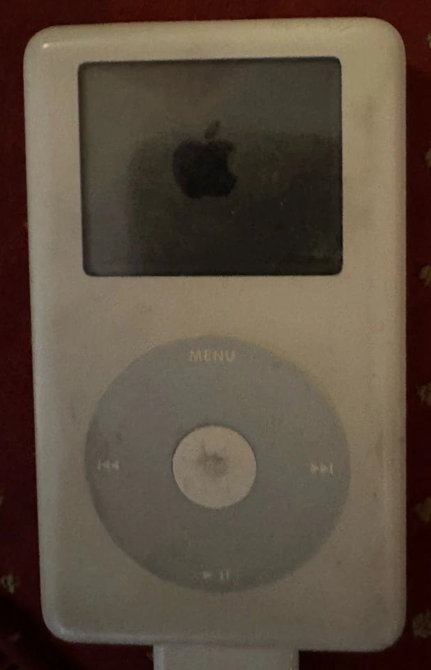 iPod 4th Gen (20 GB) A1059 Fast Ship White Good Used Software Issue Broken - Image 2 of 3