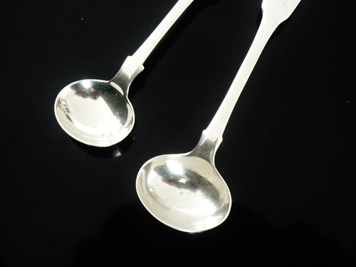 2 Antique Sterling Silver Salt Spoons, Exeter 1845 & London 1814 - Picture 3 of 12
