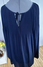 Max Studio Women size XL navy blue polyester pullover long sleeve blouse