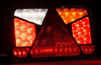 LED Rückleuchte Links Mit 6 Funktionen 12V 24V E9 Für LKW Anhänger Wohnwagen