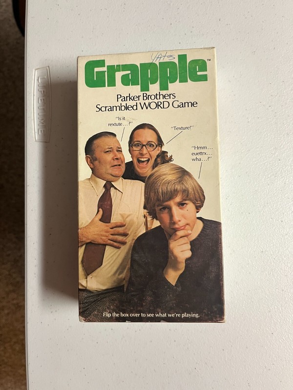 Vintage 1973 Parker Brothers GRAPPLE Scrambled WORD Game, complete in box