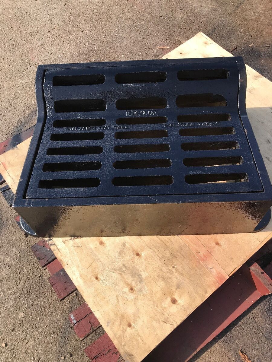 EAST JORDAN IRON WORKS EJIW 7250 Z CATCH BASIN CURB INLET EAST JORDAN IRON WORKS EJIW 7250 Z CATCH BASIN CURB INLET