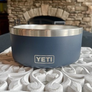 YETI Boomer 4 Cups Stainless Steel Non-Slip Dog Bowl Holds 32 Ounces Black Pet