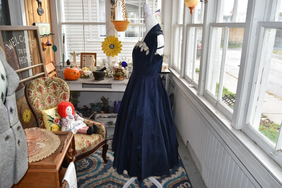 Vestido de cóctel de tafetán azul de colección de los años 50 falda circular escote de encaje talla XS Foto 4 de 4