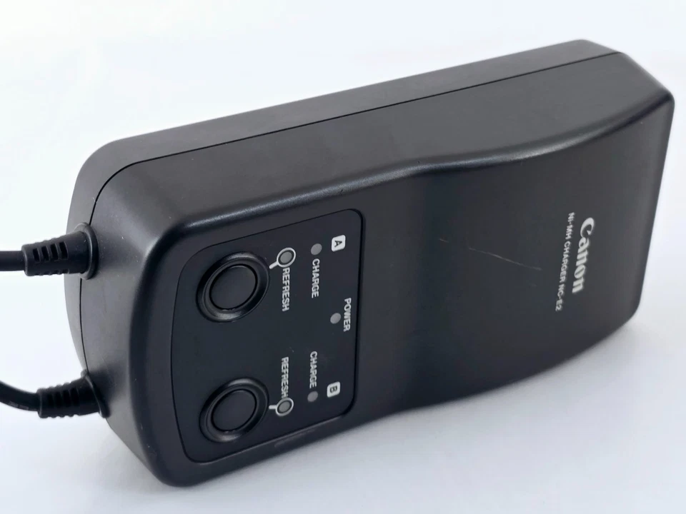 🌸[Casi COMO NUEVO] Cargador Canon Ni-MH NC-E2 de JAPÓN Foto 2 de 4