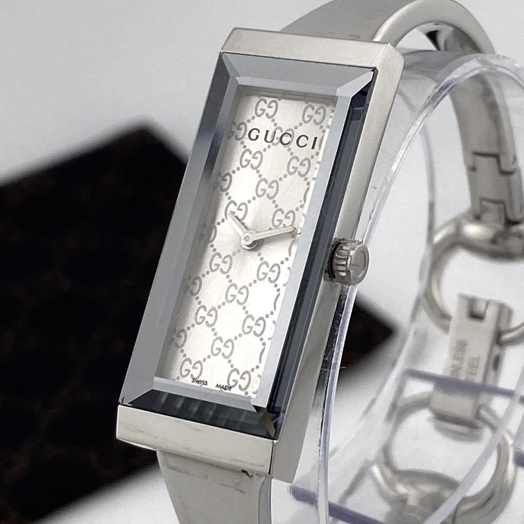 Orologio Gucci funzionante modello GG orologio donna guscio bianco dal Giappone
