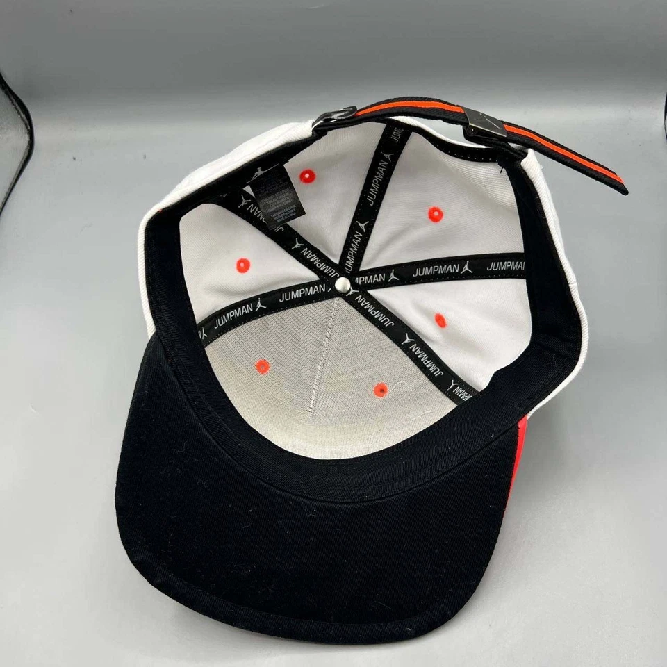 Gorra Air Jordan Hombre Blanca Negra Infrarroja Jumpman Correa Trasera Gorra Foto 2 de 4
