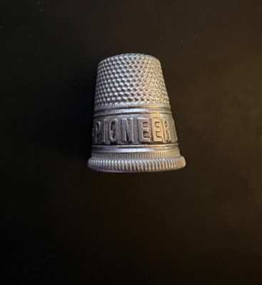 Vintage Advertising Pioneer koff drops thimble