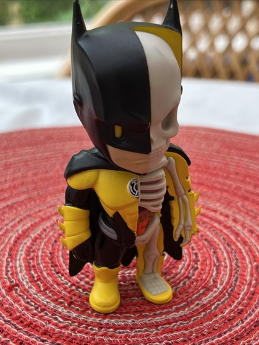 DC Yellow Lantern Batman Mighty Jaxx XxRay Anatomy Model Toy Figure Rare - Picture 8 of 8