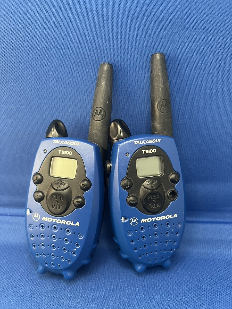 Motorola Talkabout T5100 Set of 2 2-Way Radio Cobalt Blue Walkie