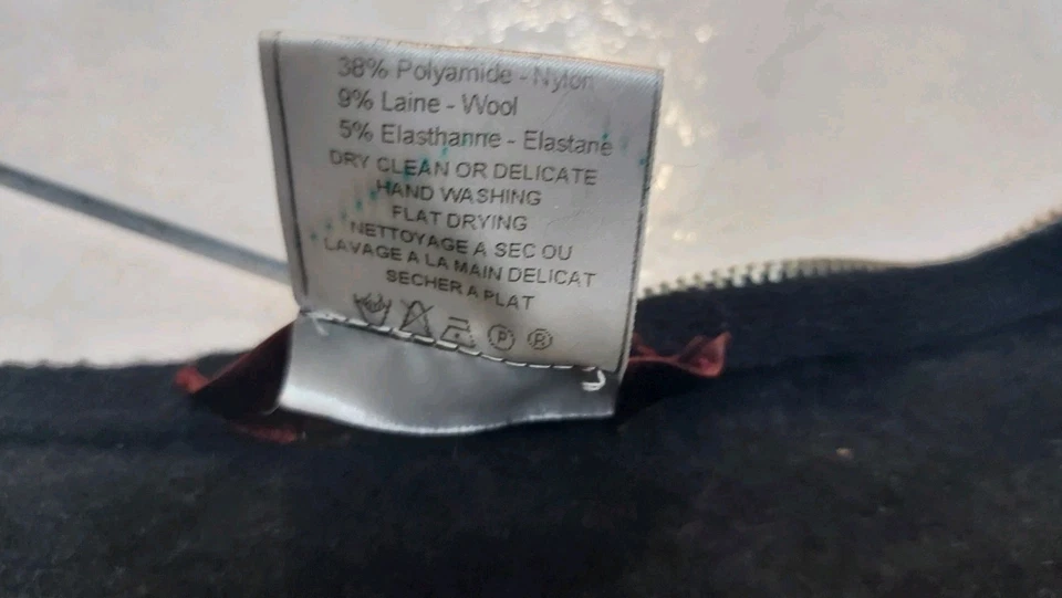 Vintage JOHN GALLIANO Sweater Ladies Zip Shrug Wool Blend Black Cropped - Image 4 of 4