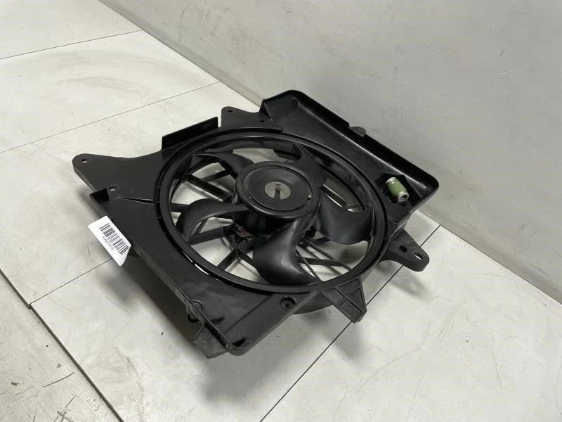 2009 FORD ESCAPE HYBRID  FRONT RIGHT PASSENGER RADIATOR FAN MOTOR FAN OEM+ - Image 2 of 4