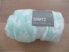 New Easter or Spring themed floral throw — photo 1