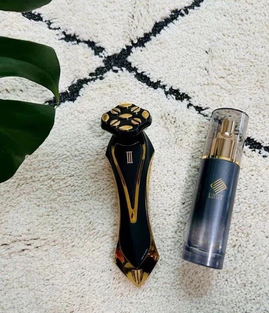 Dr.Arrivo Zeus III ARTISTIC&CO. All-in-one Beauty Equipment Device