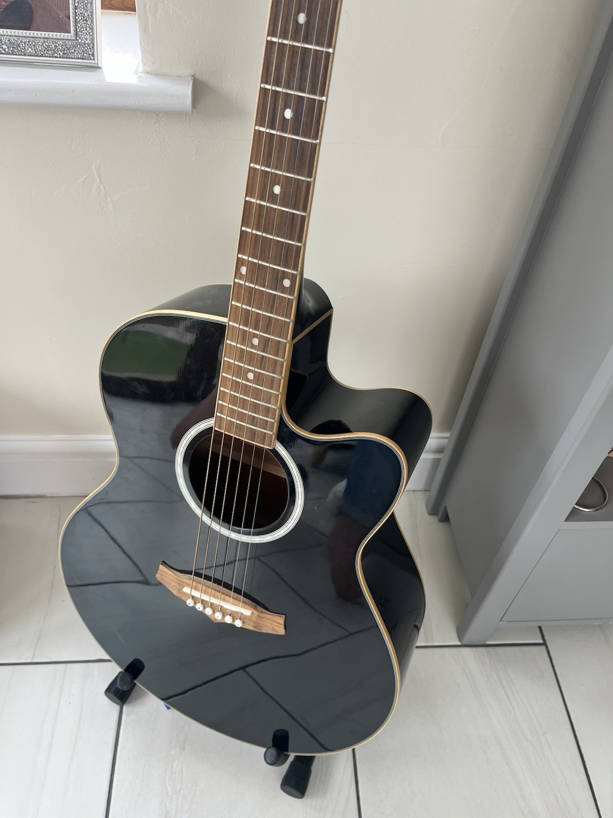 Tanglewood Blackbird Series Electro-Acoustic Dreadnought Guitar
