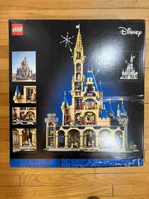 LEGO Disney: The Disney Castle (43222) MINOR BOX DAMAGE