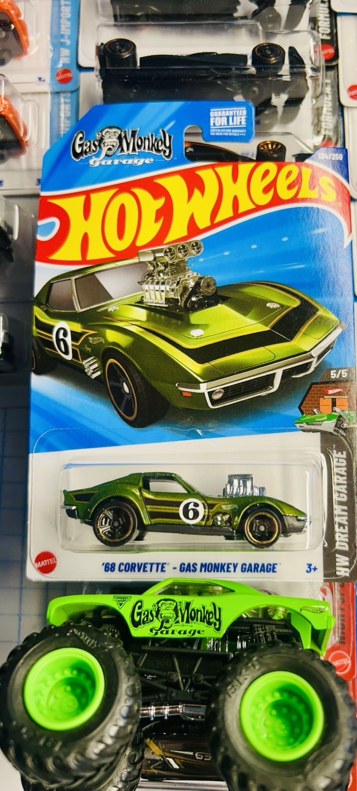 2025 Hot Wheels Green '68 Corvette Gas Monkey Garage HW Dream Garage 1:64 w/XTRA