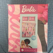 Brand new barbie duvet cover set in the size double with x2 pillow cases