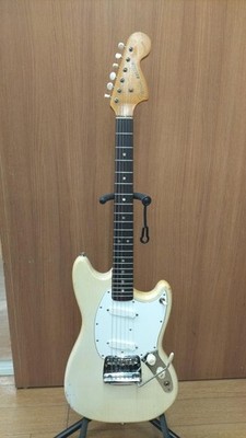 Fender Mustang 1966 Vintage E-Gitarre Classic Model JP