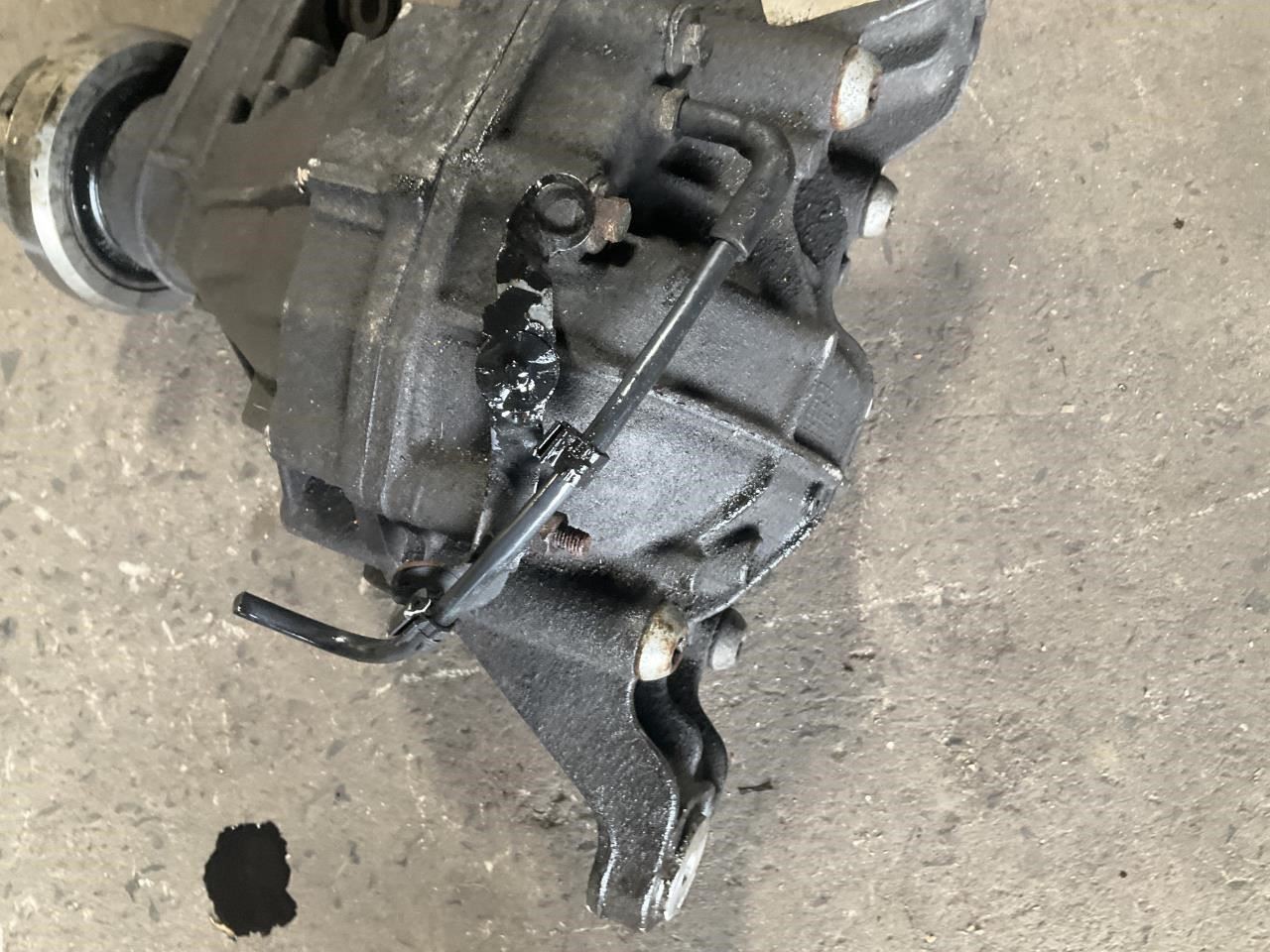 17-22 Maserati Levante Rear Carrier Differential T