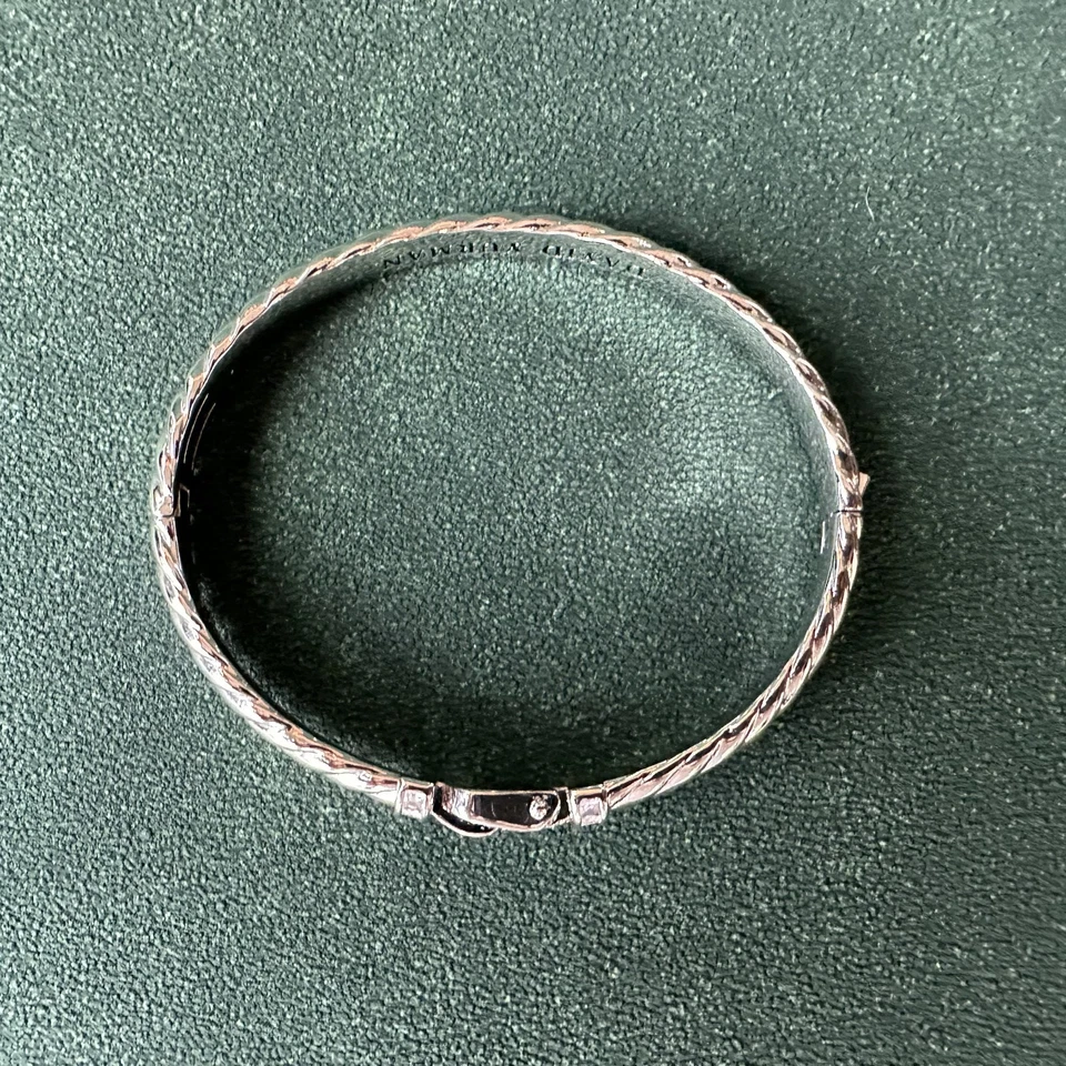 Brazalete David Yurman Cable Esculpido Plata de Ley con Hebilla de Diamante 19 cm Foto 2 de 4