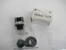 Allen Bradley 800H-JR4A , Selector Switch 3 Position Spring Return , 1 NO / 1 NC