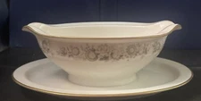 Noritake “Virginia” Gravy/Sauce Boat With Attached Underplate EUC