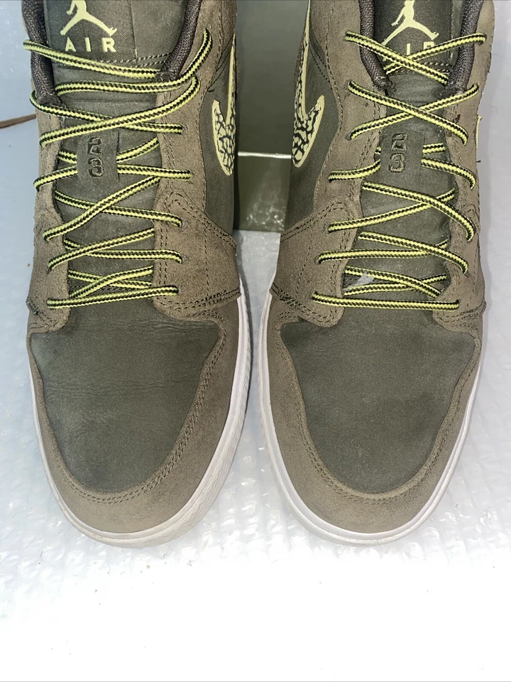 Air Jordan retrô V.1 carga cáqui/diamante amarelo branco 481177-307 - Imagem 3 de 4