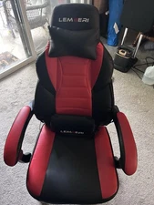 Gaming Chair with Footrest