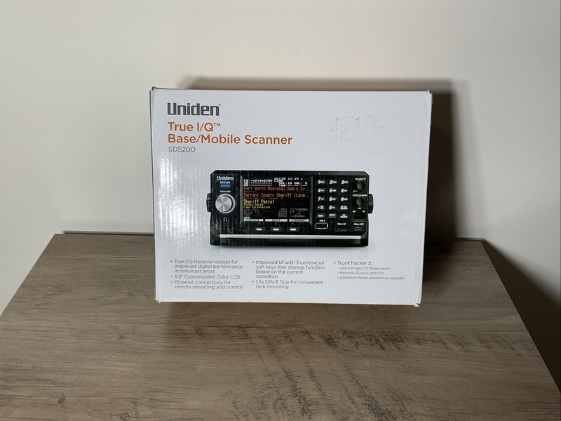 Uniden SDS200 Digital Police Scanner True I/Q NEW