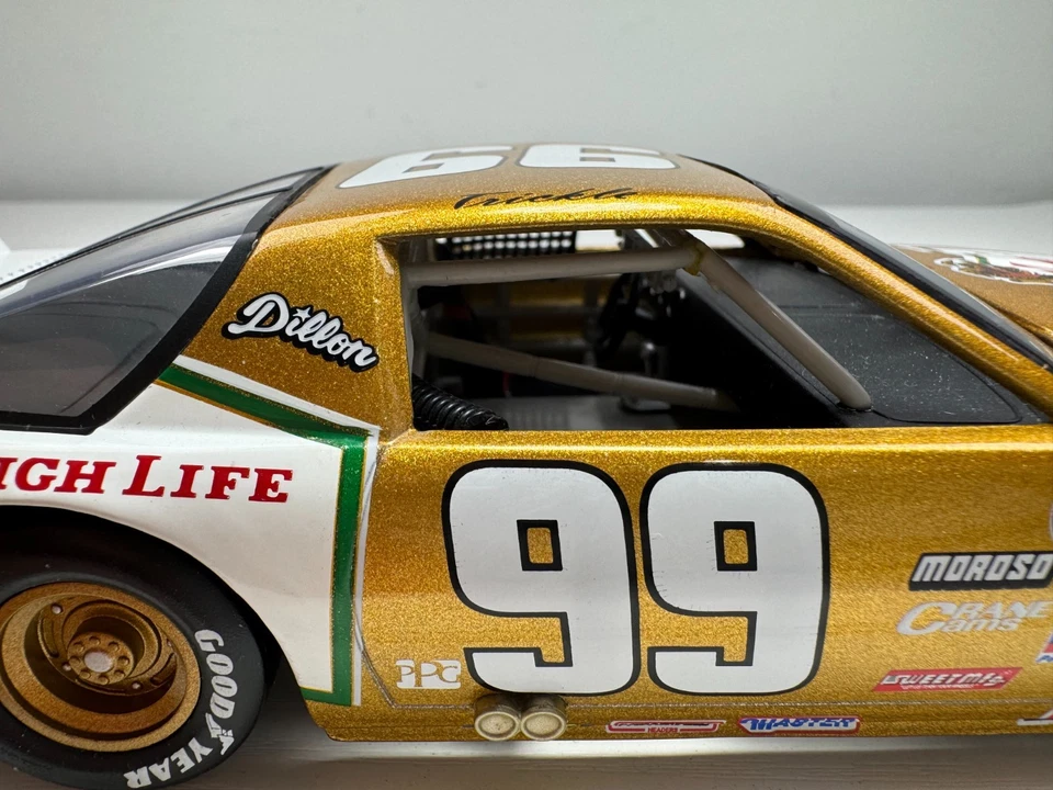 Chevrolet Chevy Camaro 1989 Miller High Life 1/24 NASCAR Action Dick Trickle #99 Foto 4 de 4