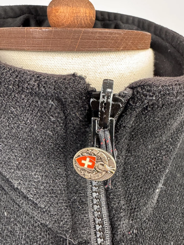 Suéter para hombre MAMMUT negro cremallera completa cuello alto polar exterior Foto 4 de 4