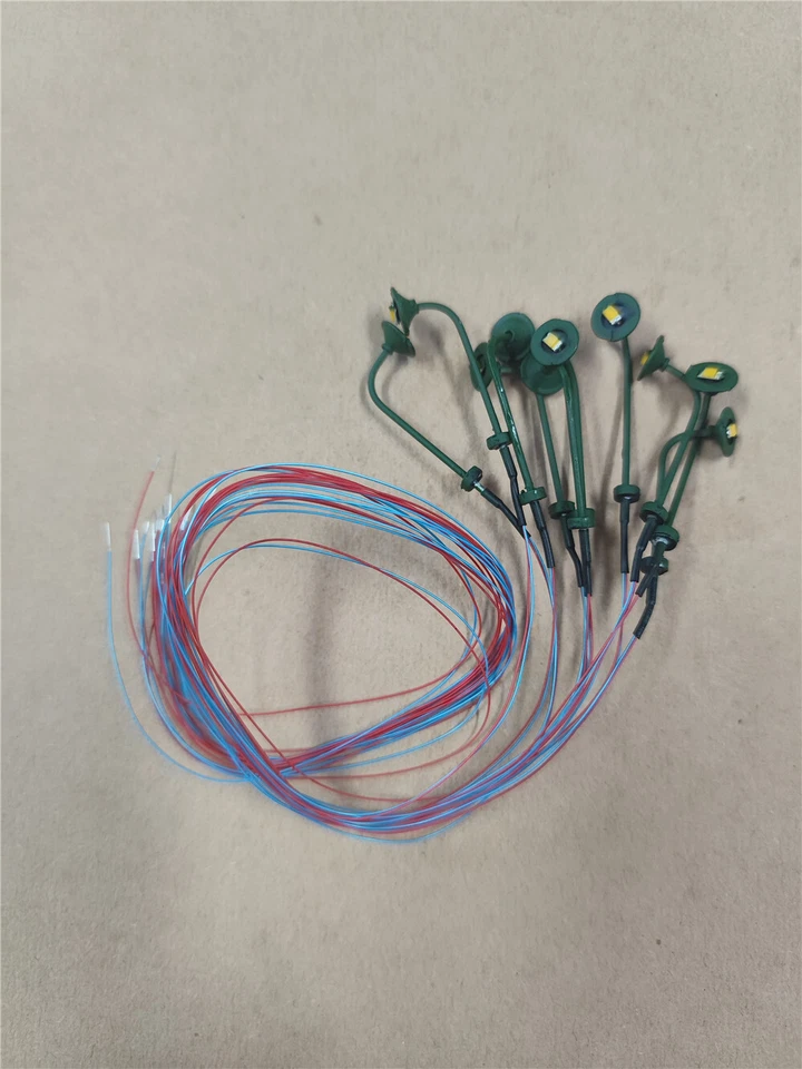 10Pcs Model Hanging Lamp 1:87 Outdoor Wall Goose Neck Light HO Scale Warm LED - Image 3 of 4