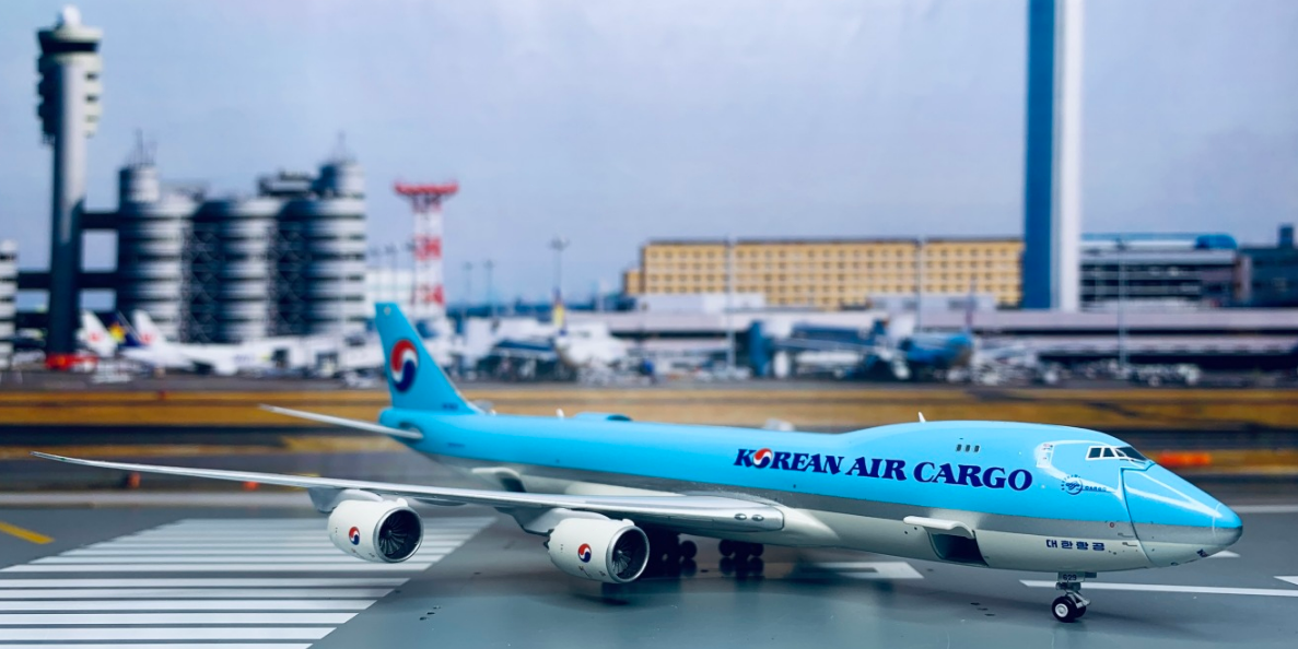 1:400 JC Wings KOREAN AIR CARGO BOEING 747-8 Aircraft Diecast