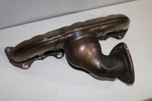 Porsche Cayenne S 4.5 V8 Abgaskrümmer Krümmer 94811111902