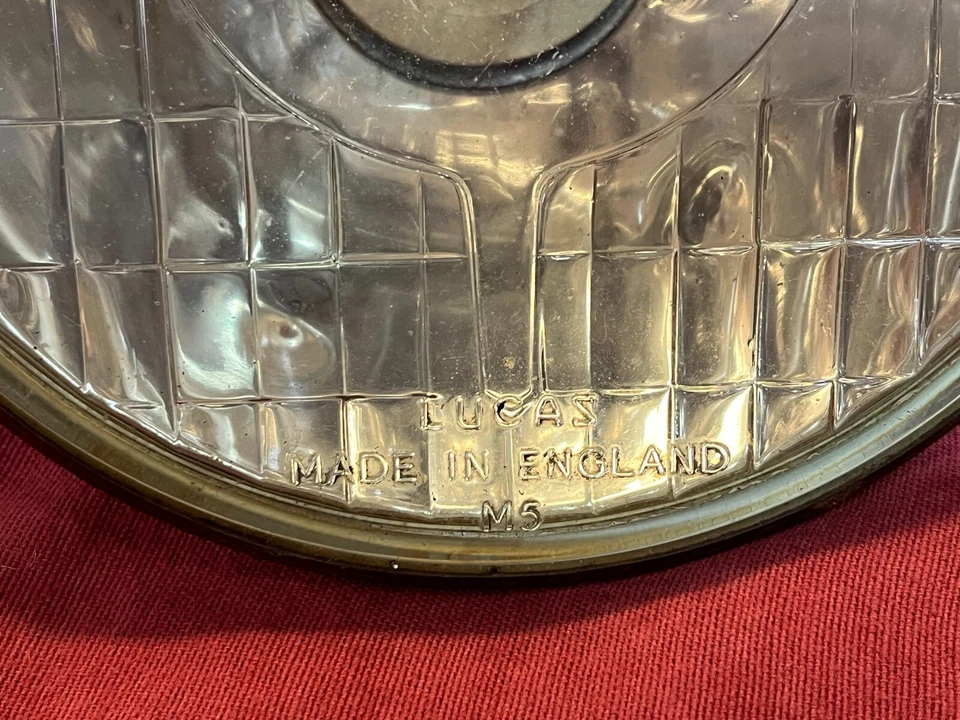 Par de faros originales Lucas J700, Jaguar Mk I 2.4 3.4 y Early Mk 2 2.4 3.4 3.8 Foto 2 de 4
